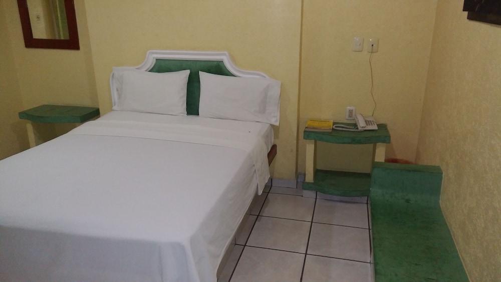 Hotel Casa Real Poza Rica Exteriér fotografie